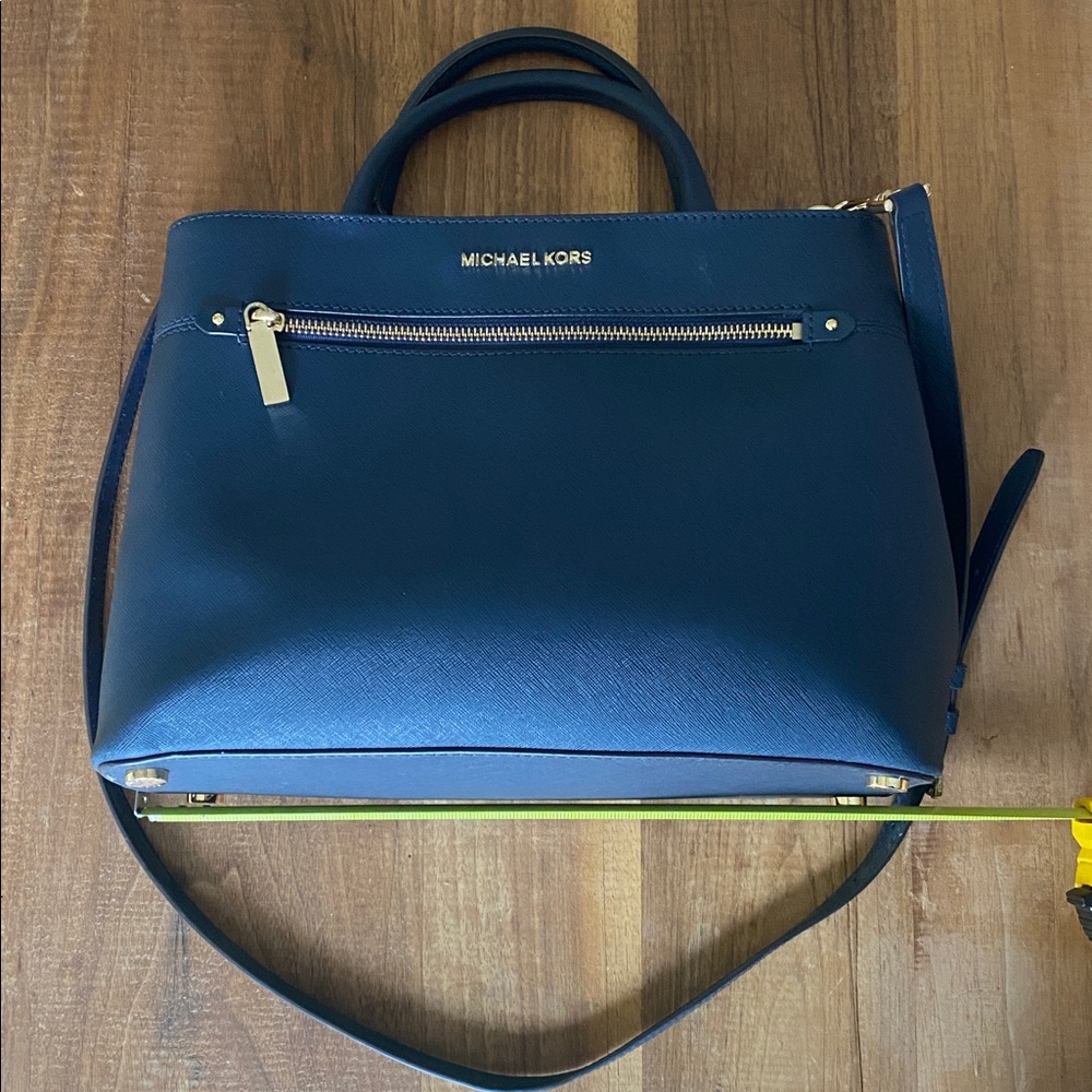 MICHAEL KORS
Hailee Large Saffiano Leather Satchel Handbag Purse Navy Deep Blue